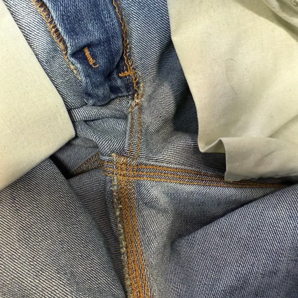 Carhartt Jeans Men's 32x33 Blue Straight Leg Work Wear Classic Fit Rugged